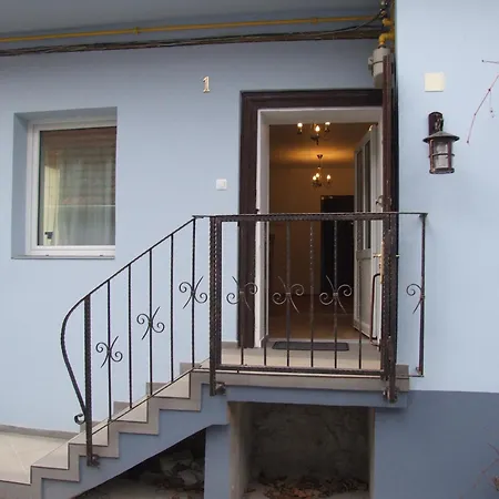 Blue House 3* Brasov